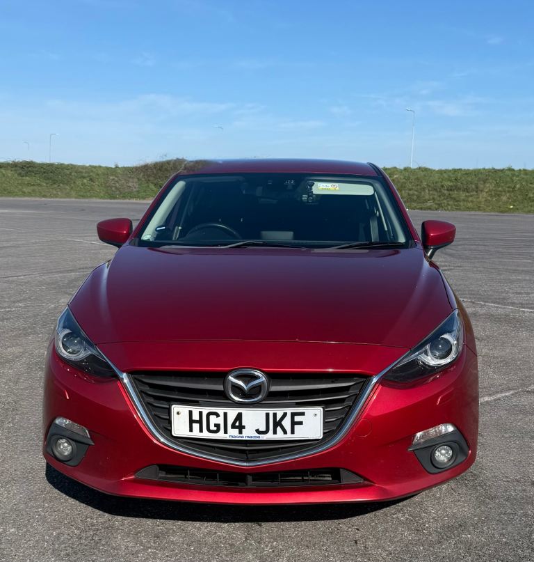 Mazda 3 SE-LD 2.2l, 5 door hatch back in Soul Red 2014