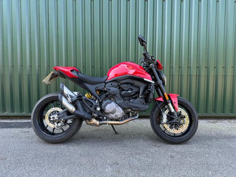 Ducati Monster Plus 937cc Red 2022 Low Chassis and Seat Option 1900 Miles Extras