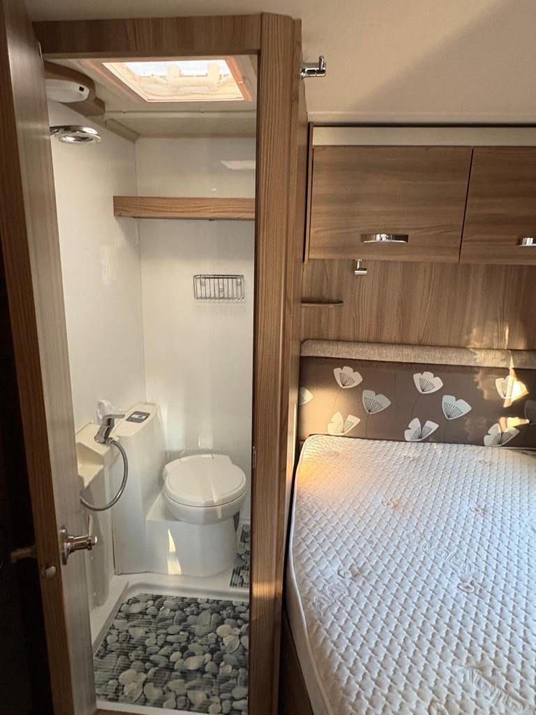 Swift ace prestige 2016 6 berth 