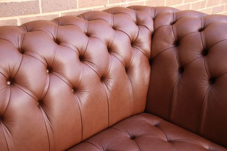 Saxon Highgrove Chesterfield Sofa (UK Delivery)