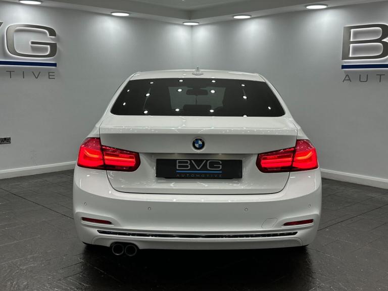 2017 BMW 3 Series 2.0 330e 7.6kWh Sport Auto Euro 6 (s/s) 4dr SALOON Petrol/Electric Hybrid Autom...