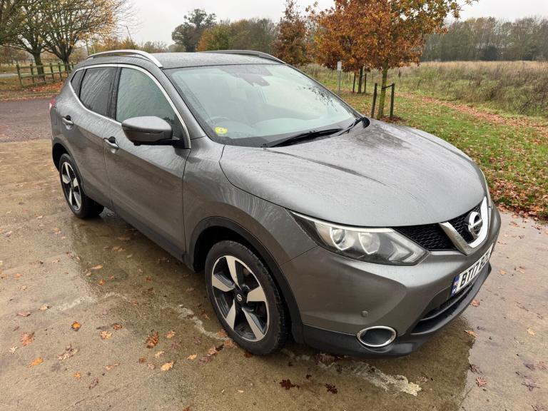 2017 Nissan Qashqai 1.5 dCi N-Vision 5dr HATCHBACK Diesel Manual