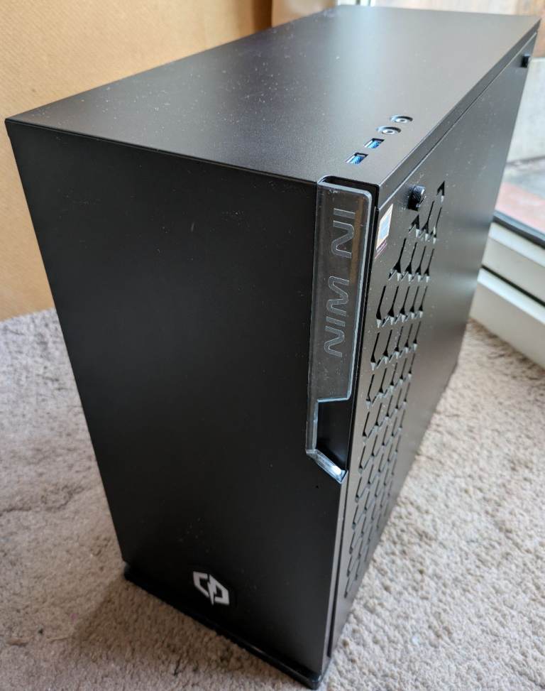 InWin 101 Specialist Airflow Tinted Tempered Glass ATX Gaming PC Case Black RARE