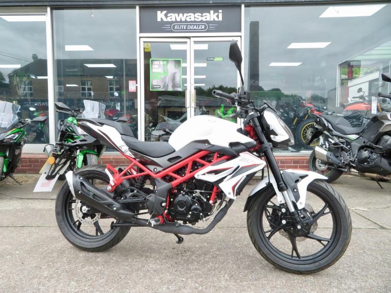 BENELLI BN125 125cc LEARNER LEGAL RIDE AWAY TODAY