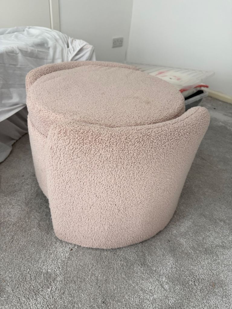 Ottoman storage seat