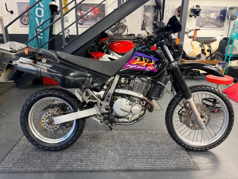 Suzuki DR650 SE