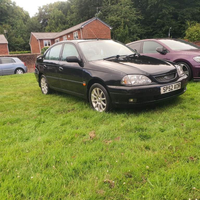 Toyota Avensis SR Nostalgia