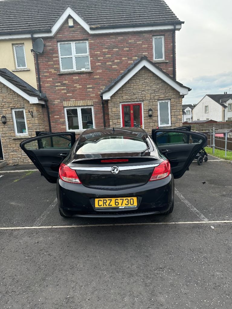Vauxhall, INSIGNIA, Hatchback, 2011, Manual, 1956 (cc), 5 doors