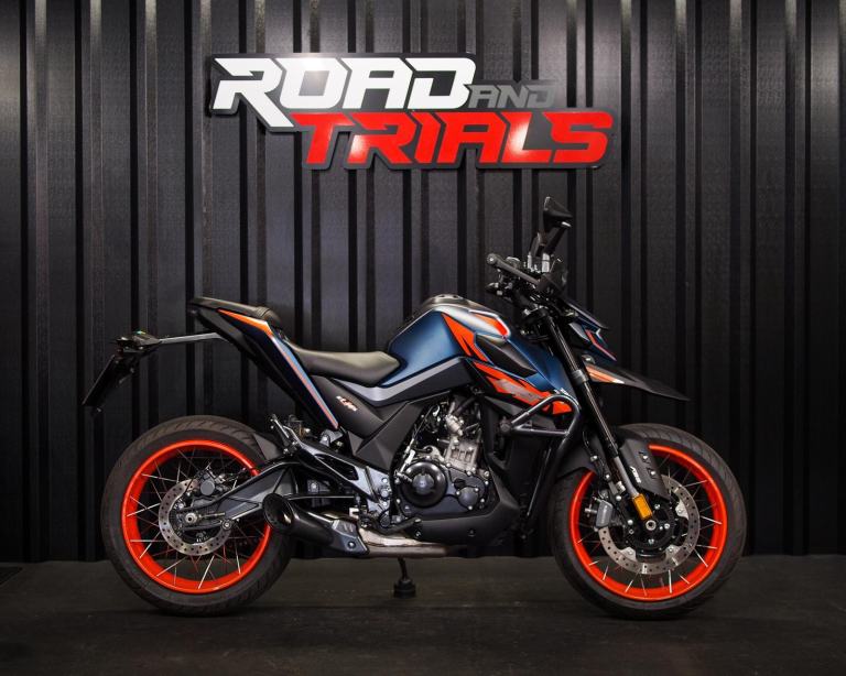 2024 Zontes ZT 125 U1 LCD - One Mature Owner - Low Miles