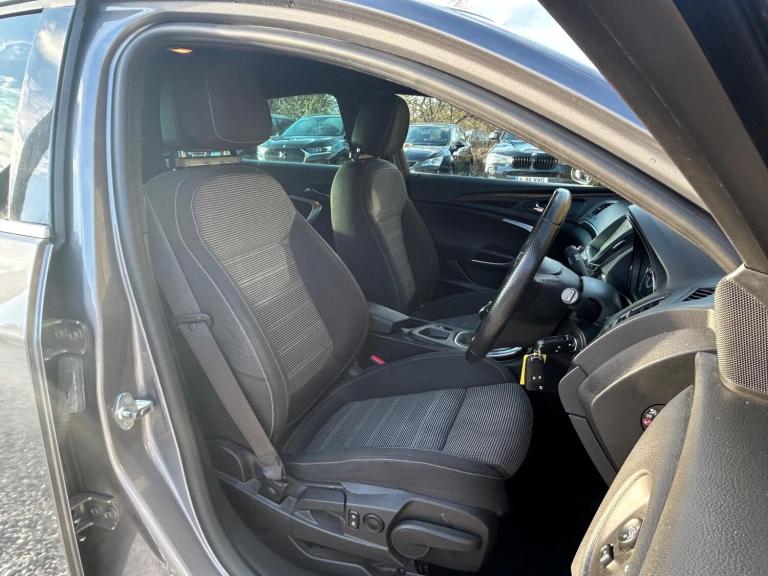 2016 Vauxhall Insignia 2.0 CDTi ecoFLEX SRi VX Line Nav Euro 6 (s/s) 5dr HATCHBACK Diesel Manual