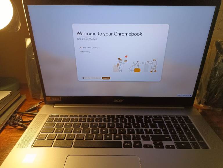 Acer Chromebook 317 17.3" screen