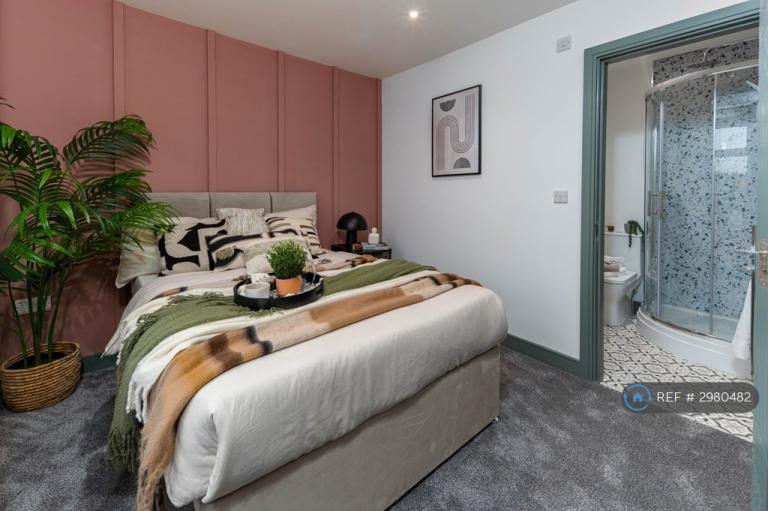 1 bedroom in Redgrave St, Oldham, OL4 (#2980482)