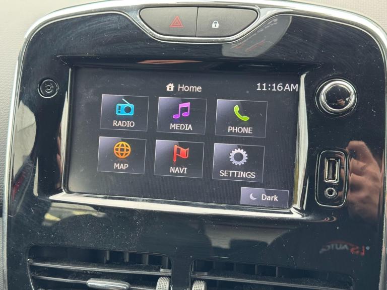 2014 Renault Clio 1.2 16V Dynamique MediaNav 5dr HATCHBACK PETROL Manual