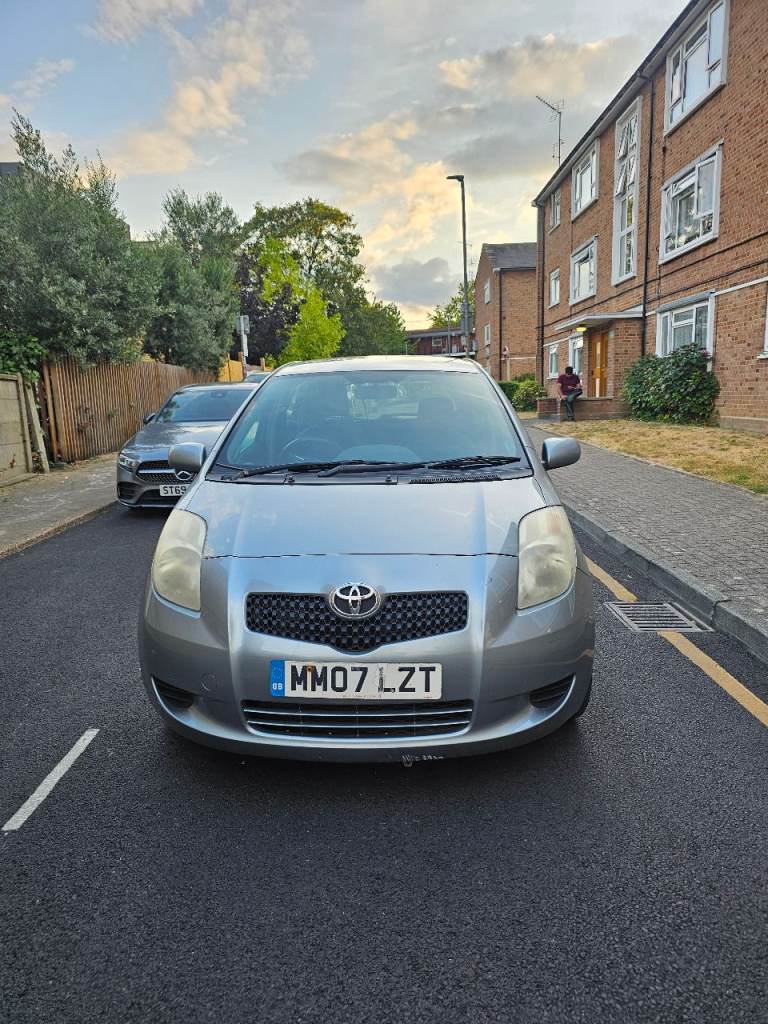 Toyota yaris hatchback 2007