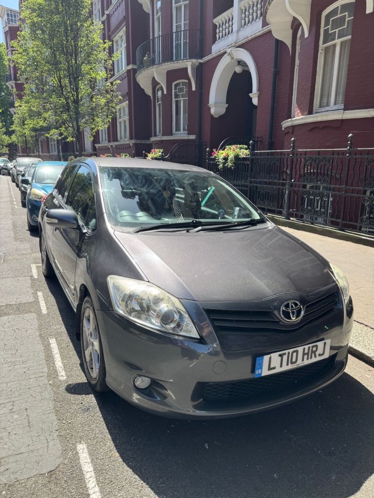 Toyota, AURIS, Hatchback, 2010, Semi-Auto, 1598 (cc), 5 doors