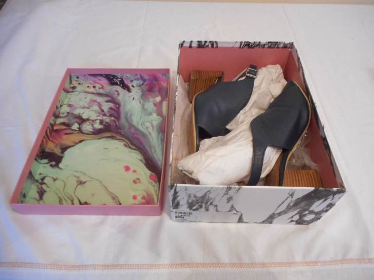  Ladies Shoes -Moda in Pelle sandals 