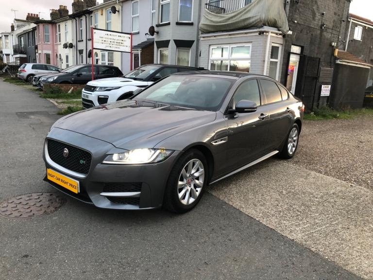 2018 Jaguar XF 2.0d R-Sport 4dr Auto SALOON Diesel Automatic