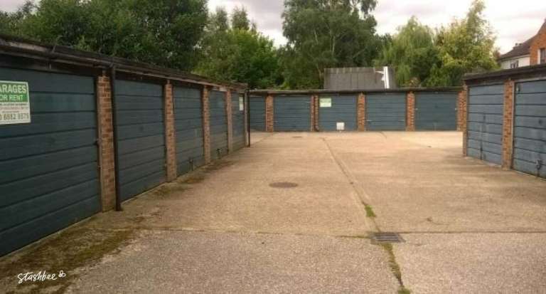 Garage to rent in Crawley (RH10) | Stashbee