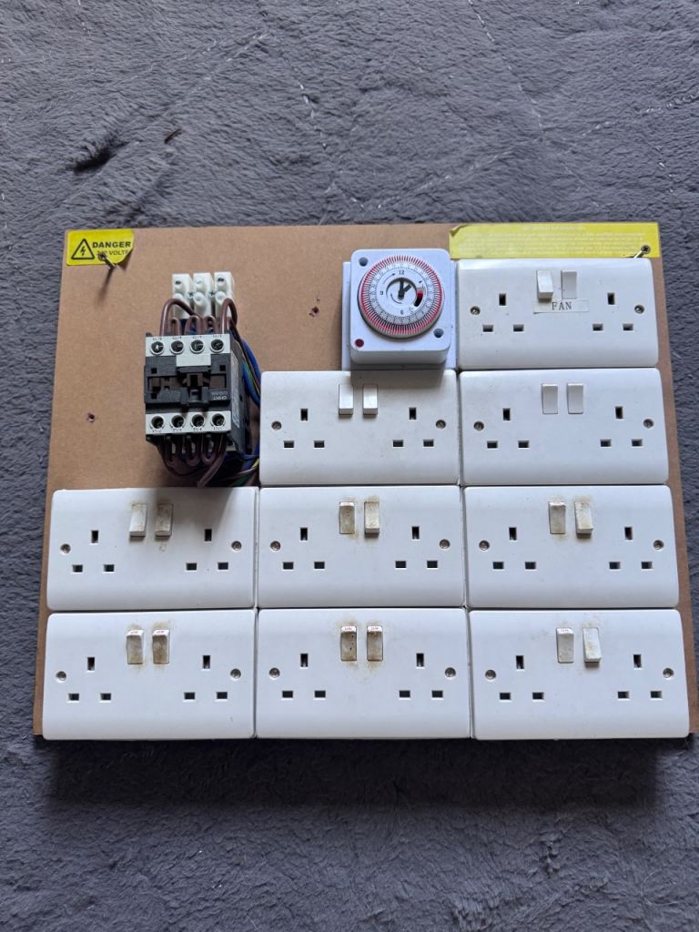 16 Way Lighting Contactor Board With Timer And 2 Permanents + 2 40A Contactors