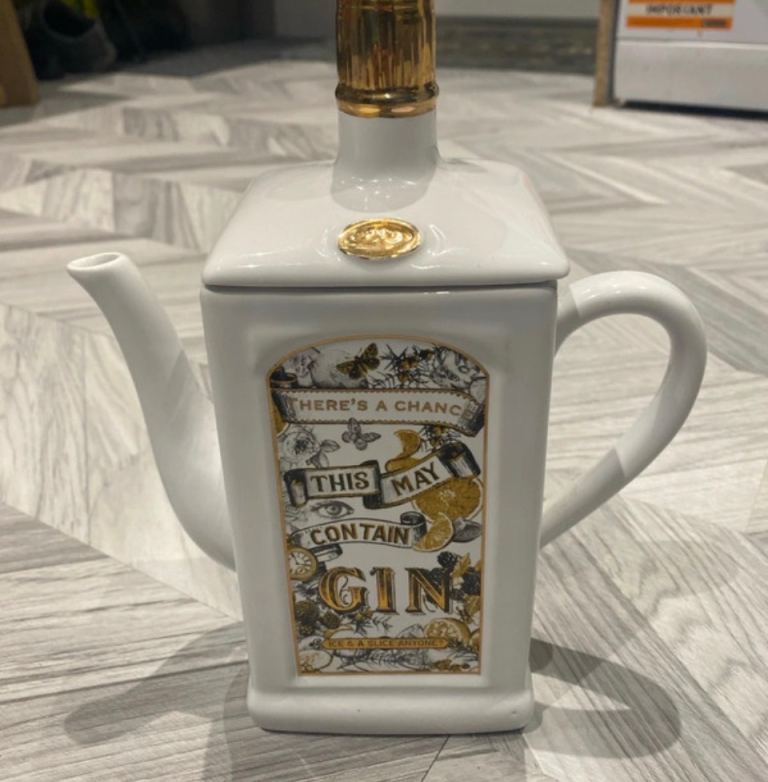 Novelty gin teapot 