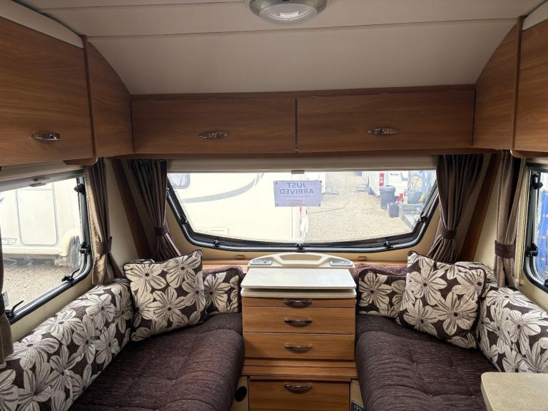 SPRITE MAJOR 4  - 4 BERTH CARAVAN, SIDE LOUNGE AREA ,END WASHROOM & MOTORMOVER