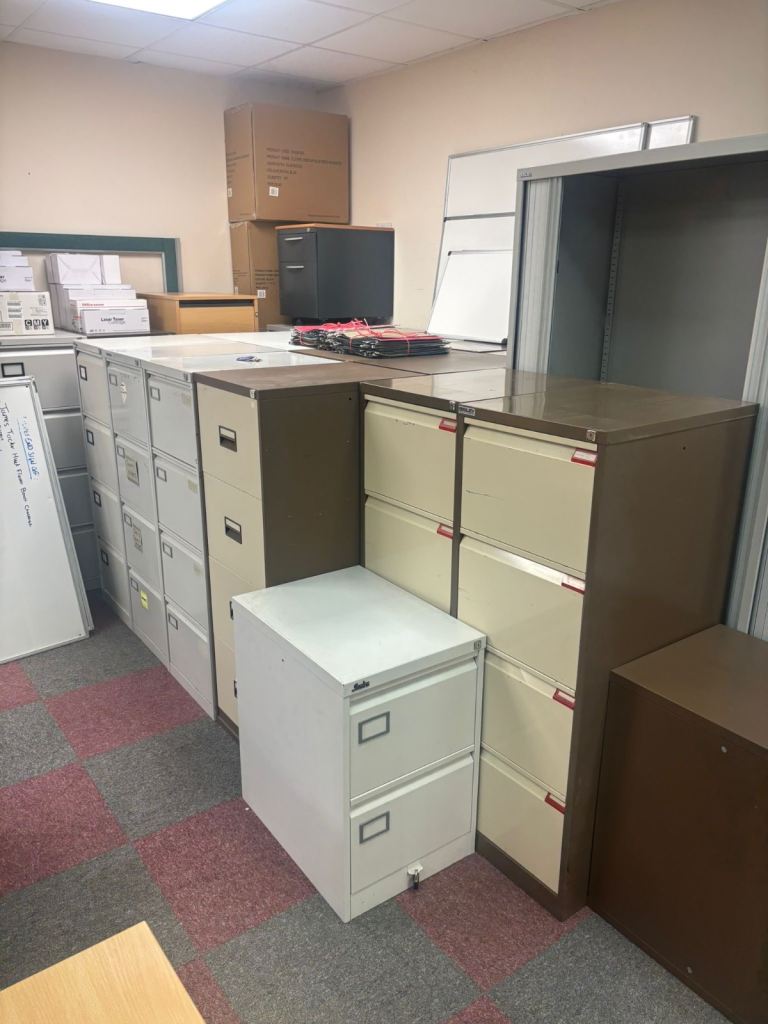 Filing Cabinets 