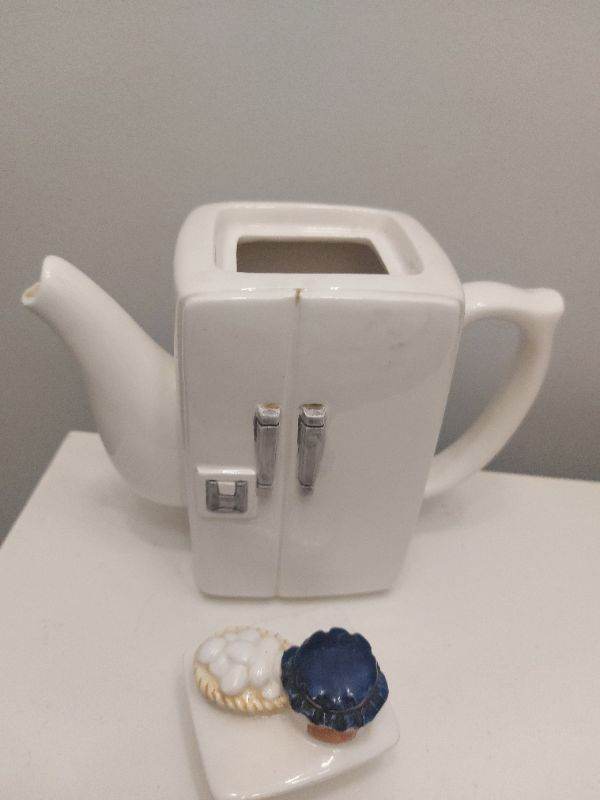 Novelty Fridge Freezer Teapot Porcelain Ceramic Novelty Teapot Kitchen Decor 