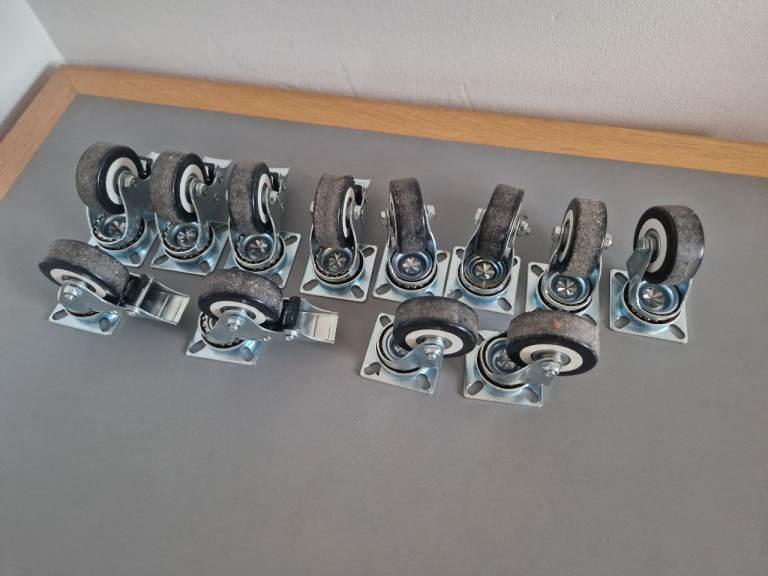 10 Casters / Castors - 5 brakes 5 without 