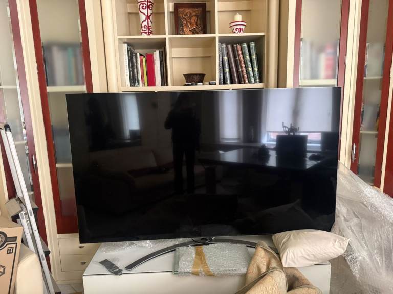 LG OLED Smart TV - Almost New Condition