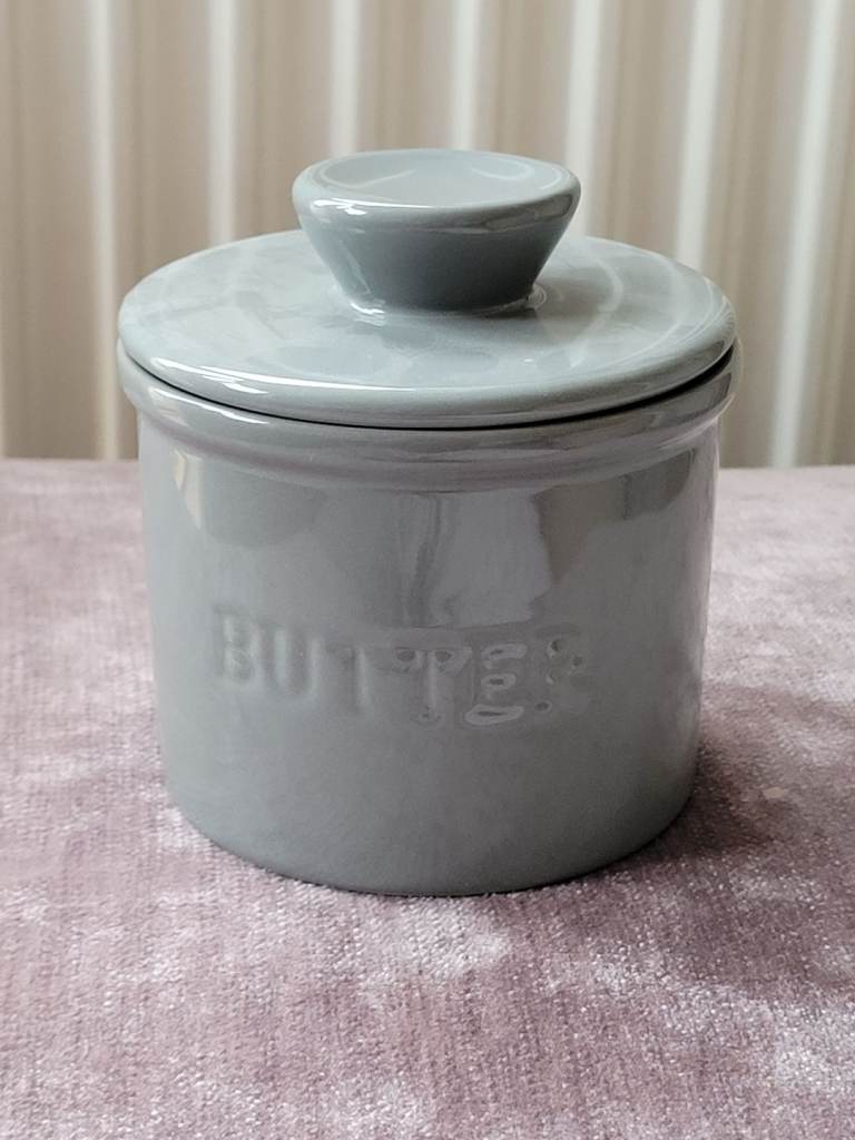 Butter dish, see description 