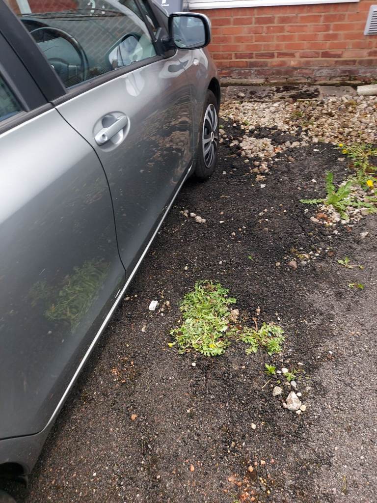 Toyota, YARIS, Hatchback, 2009, Manual, 998 (cc), 5 doors and in great condition 