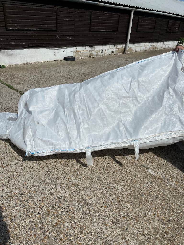 Large White Bulk Bag / FIBC – Good Condition
