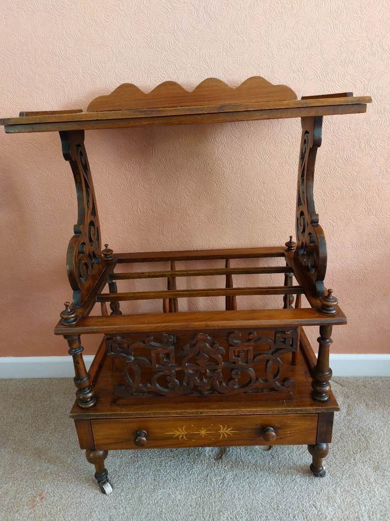 Victorian Walnut What-not / Canterbury