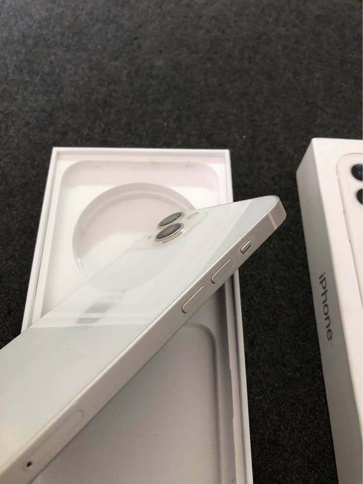 Apple iPhone 13 – White, As Good As New