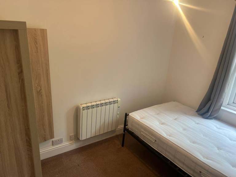 Spacious and Cosy Double Rooms for Rent in - CO1 2AJ