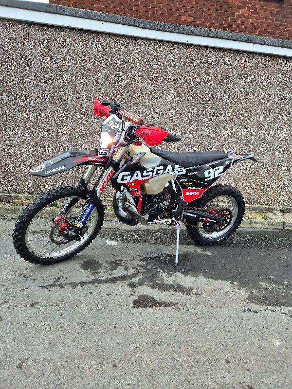 Gas Gas, EC, 2019, 299 (cc)