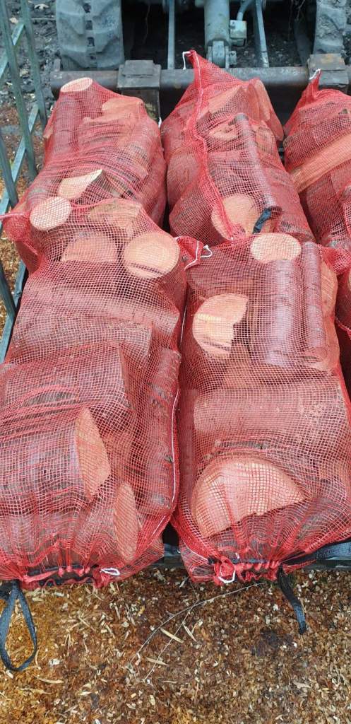 CHERRY TREE Hardwood Firewood Logs, fully seasoned, ready to use AVAILABLE ALL THROUGH WINTER