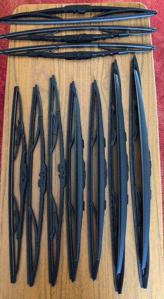 NEW  WINDSCREEN WIPER BLADES 