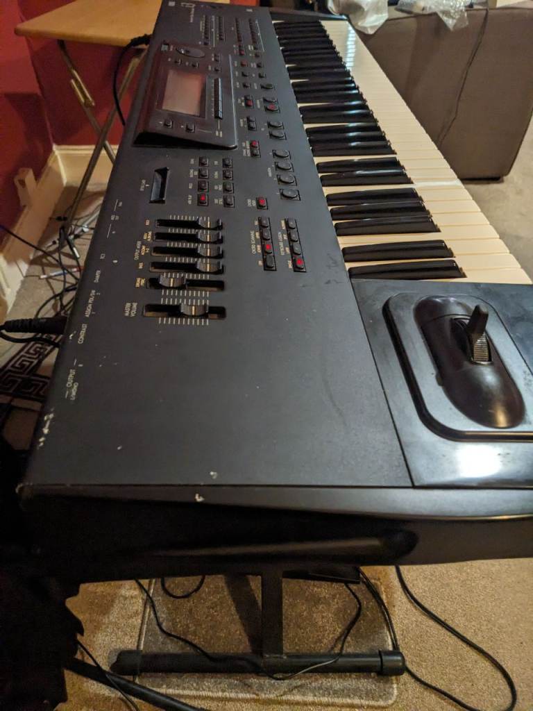 Korg i3 spares or repair 