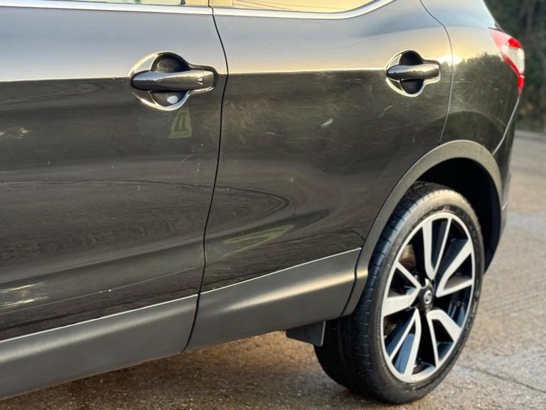 2016 Nissan Qashqai 1.6 dCi Tekna XTRON 2WD Euro 6 (s/s) 5dr Diesel