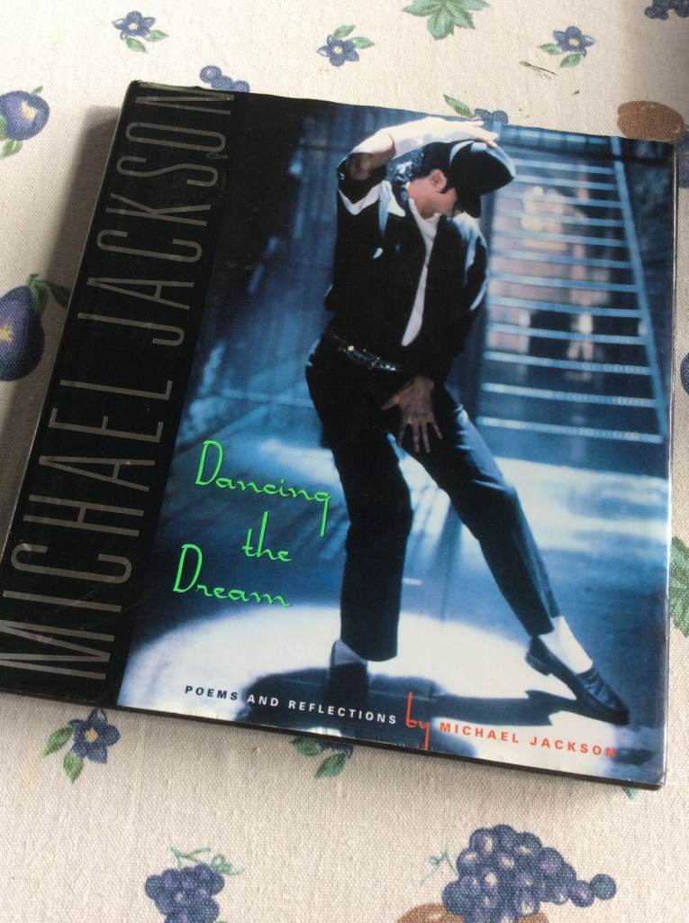 Michael Jackson - Dancing the Dream