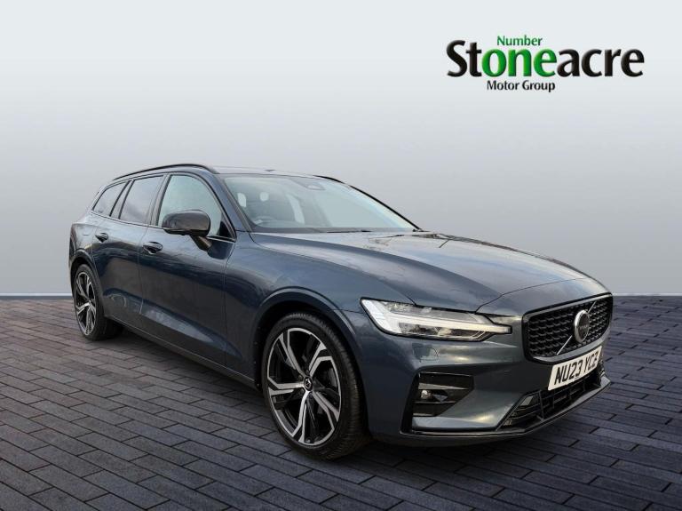 2023 Volvo V60 Ultra Dark B4 (197 hp) ESTATE Petrol/Electric Hybrid Automatic