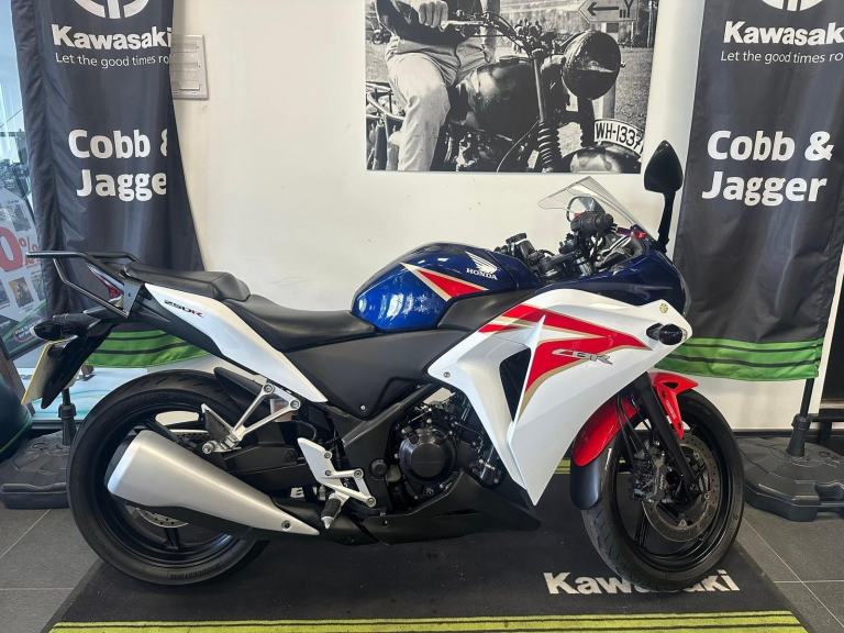 HONDA CBR250R-REAR RACK-UPGRADED LEVERS