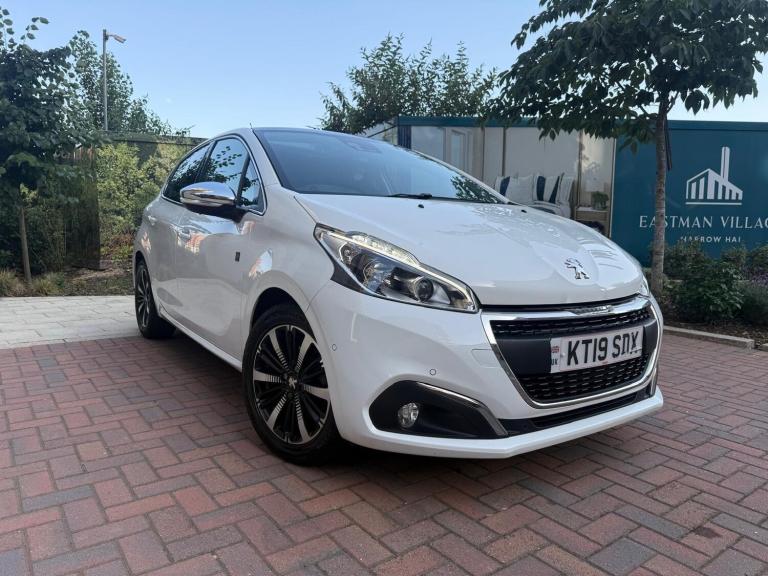 Peugeot 208 1.2 PureTech Tech Edition Euro 6 (s/s) 5dr Petrol Manual