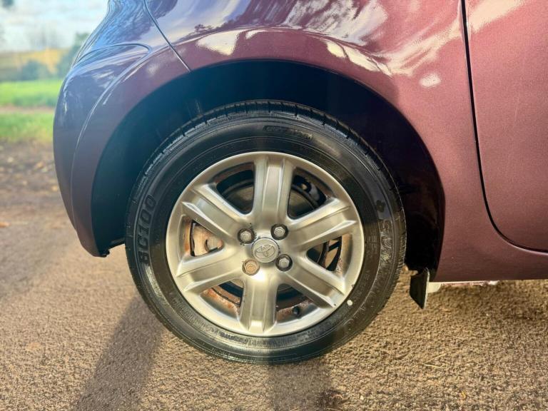 TOYOTA IQ 1.0 VVT-i 2 Euro 4 3dr 2010