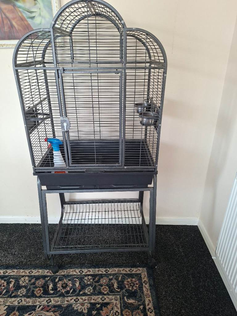 Bird cage  fantastic and good condition 