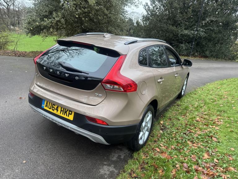 VOLVO V40 CROSS COUNTRY 1.6 D2 Lux 2014