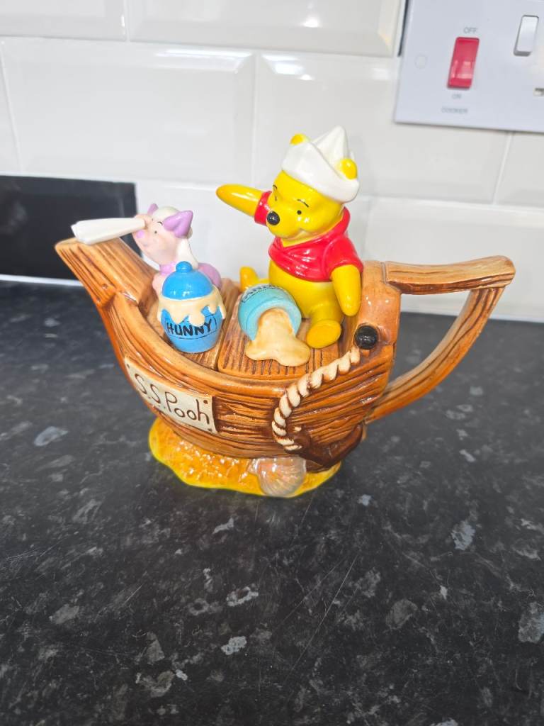Disney Morgan Winnie the Pooh Teapot - Limited Edition