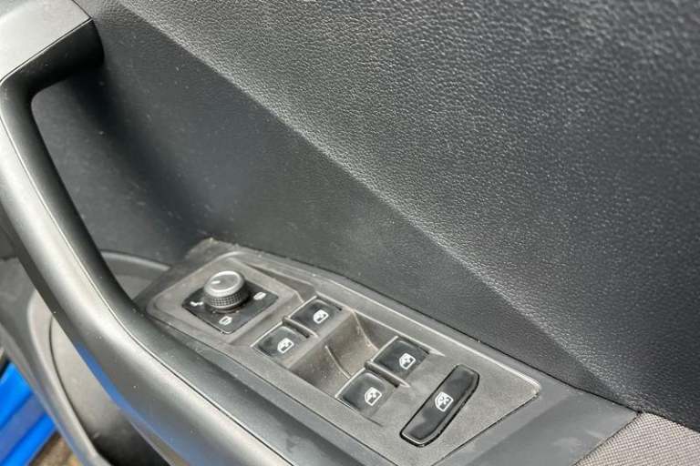 2019 Volkswagen T-Roc 1.6 TDI SE SUV 5dr Diesel Manual Euro 6 (s/s) (115 ps)- Parking Sensors Man...