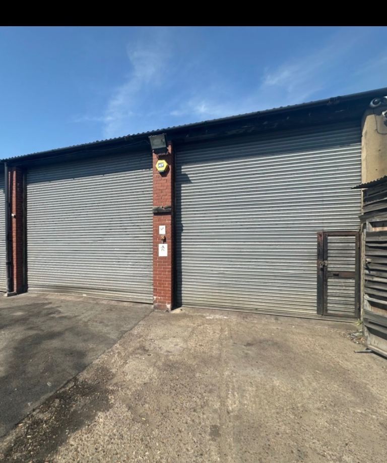 FULLY EQUIPPED MECHANICS UNIT AVAILABLE NOW RAINHAM 1 MIN FROM A13 